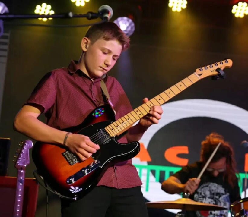 Leo Drage Solo Leo Drage Solo
